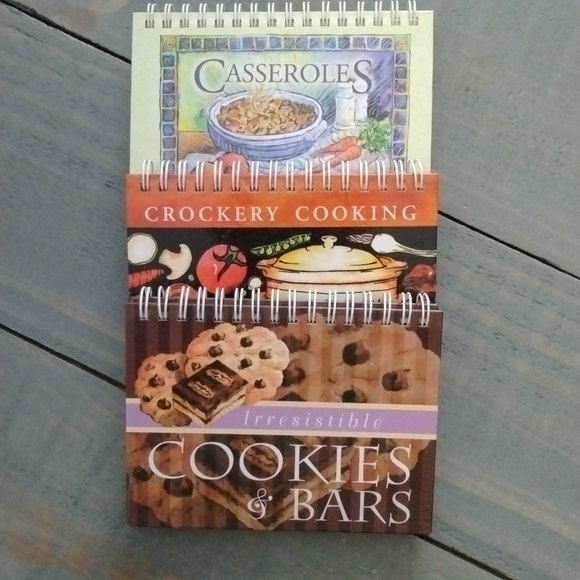 Cookbooks - Picture 2 of 5